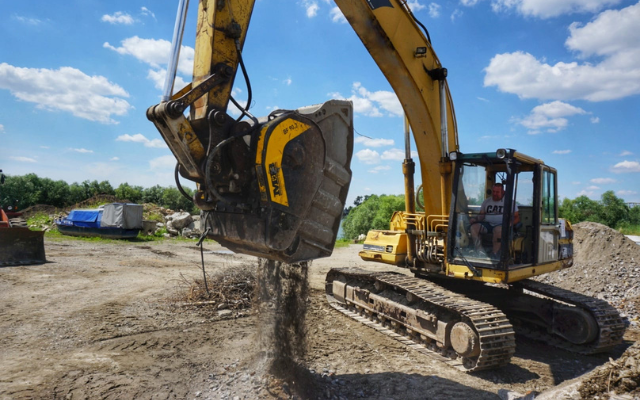 ČEKANJE SE ISPLATILO: RECIKLAŽNI CENTAR SA MB CRUSHER