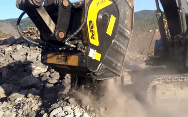 News - MB crusher bucket BF 120.4 - the right choice to crush hard rocks in Kastamonu quarry
