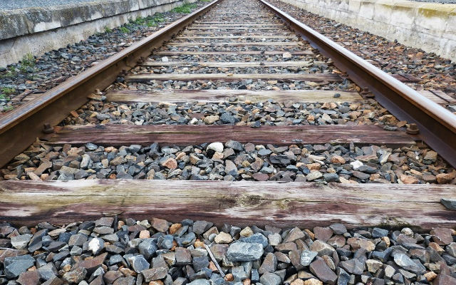 ÚLTIMAS NOTICIAS - Se autoriza la licitación del suministro de balasto para el mantenimiento de la red ferroviaria